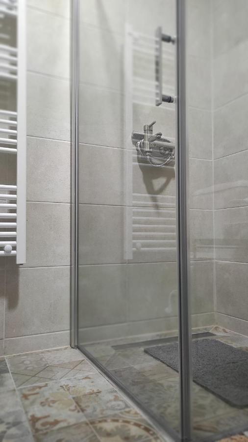 Apartman A&E Zivinice ภายนอก รูปภาพ